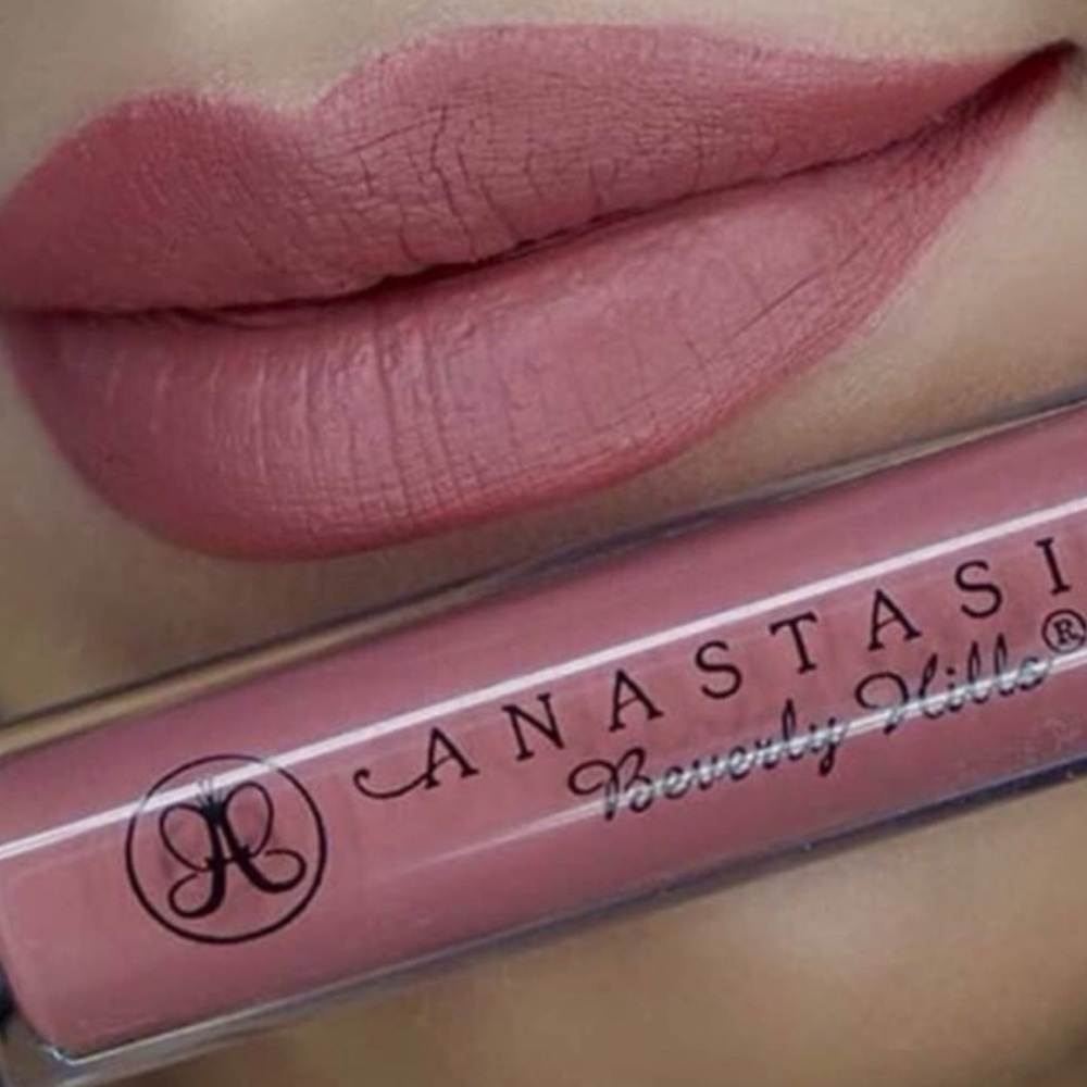 ANASTASIA BEVERLY HILLS Liquid Lipstick In TROUBLE